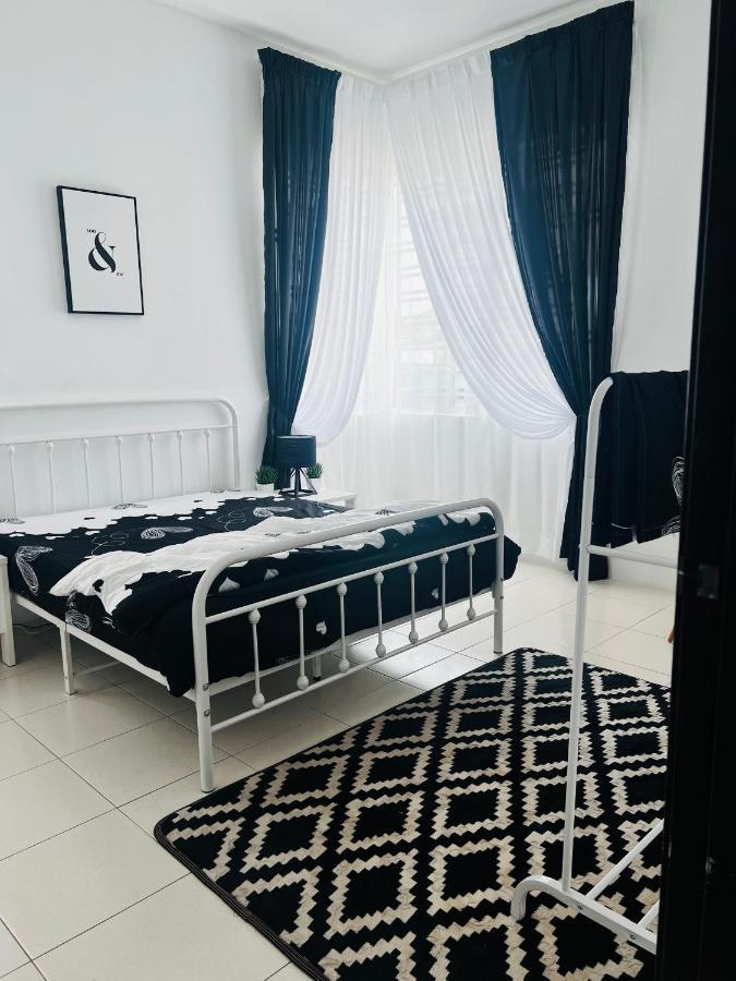 Villa Pool Kepala Batas Kampong Hilir  Bagian luar foto